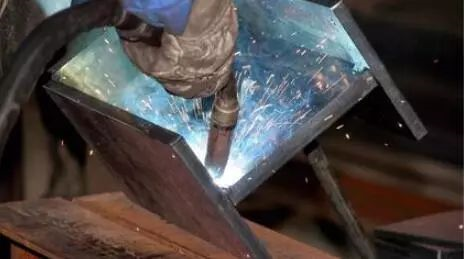 斷弧焊的基本原理、焊接方法、應(yīng)用、操作要點(diǎn)及改進(jìn)措施